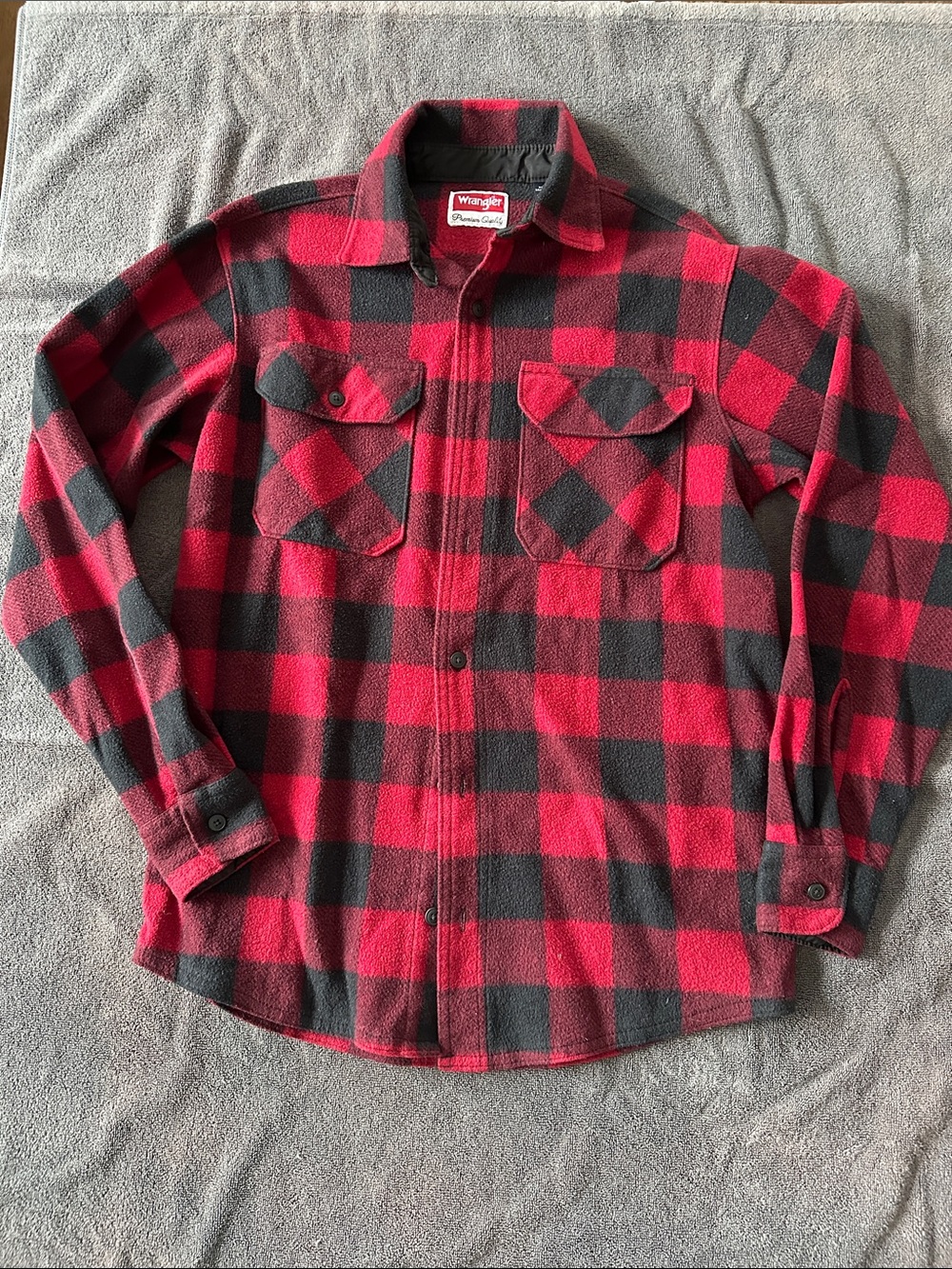 Wrangler Red and Black Plaid Button-Up Flannel Shirt